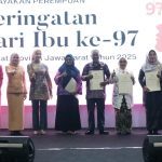 Hari Ibu ke-97, TP PKK Kota Bekasi Sabet Penghargaan Terinovatif Tingkat Jabar Screenshot_2025-12-23-19-09-30-98_6012fa4d4ddec268fc5c7112cbb265e7