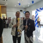 Pemimpin Cabang Jakarta Daan Mogot Serahkan Piala Mini Soccer, Dorong Sportivitas dan Kebersamaan IMG-20260102-WA0013