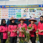 Kapolres Purwakarta Panen Sayur dan Ikan Bersama Bhayangkari