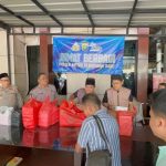 Jumat Berbagi Polsek Metro Kebayoran Baru,Dengan Membagikan 160 Nasi Kotak Ke Warga Masyarakat
